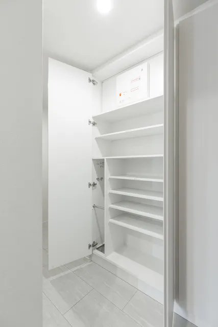 Ampersand Kita-Shinjuku - Interior - ["Fixture", "Composite material", "Household hardware"]