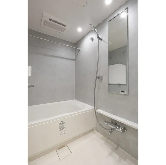 Refill Orb Yoyogi - Interior - ["Building", "Shower door", "Fixture"]
