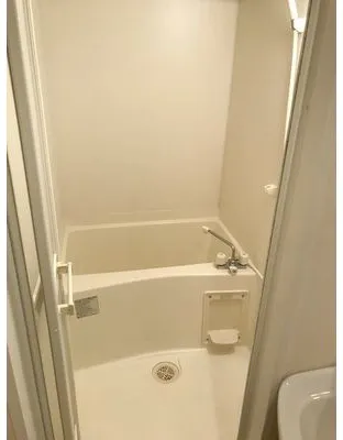 Vida Sky Court Shinagawa - Interior - ["Bathroom", "Plumbing fixture", "Plumbing"]