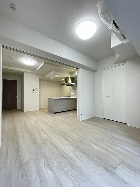 Daffitto Kinshicho - Interior - ["Flooring", "Floor", "Ceiling"]