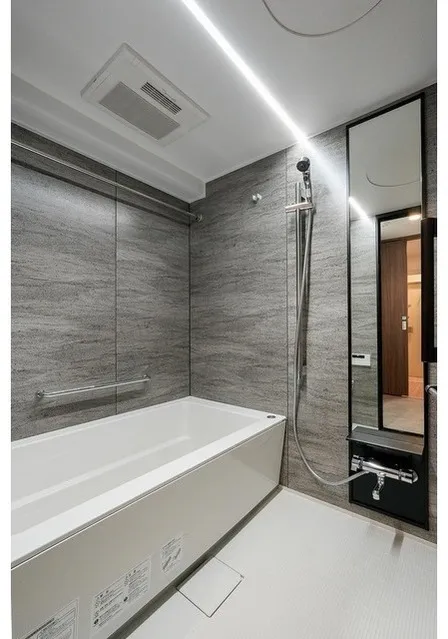 Comforia Liv Nagafukucho - Interior - ["Flooring", "Interior design", "Floor"]