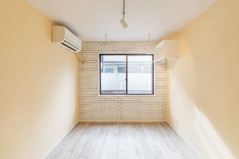 Tokyo Toritsu Daigaku Pare Hills - Interior - ["Wall", "Flooring", "Ceiling"]