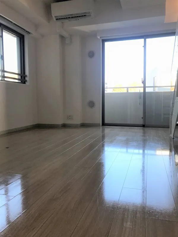 Residia Nakaochiai - Interior - ["Flooring", "Floor", "Wood"]