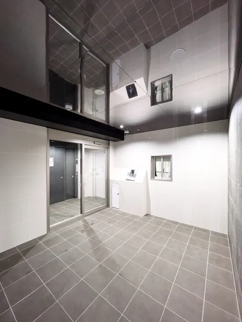 Comforia Kita-Ikebukuro - Exterior - ["Flooring", "Ceiling", "Floor"]