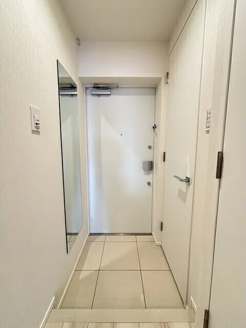 Asyl Court Nerima Nakamurabashi - Interior - ["Flooring", "Floor", "Door"]
