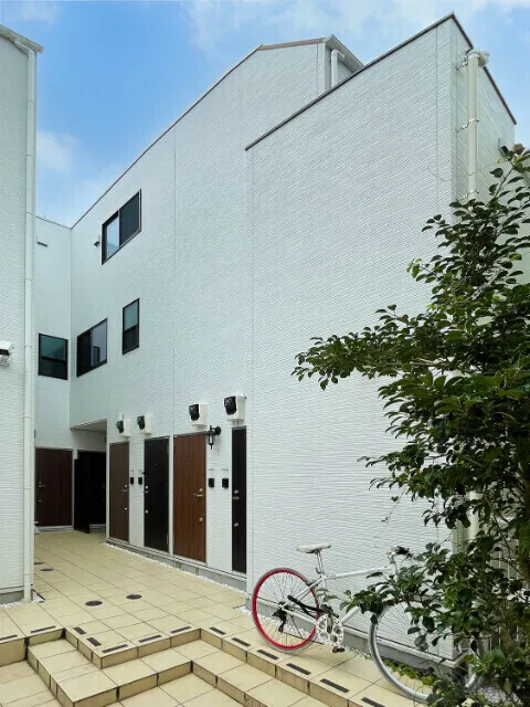 Mihas Ikejiri - Exterior - ["Wall", "Apartment", "Urban design"]