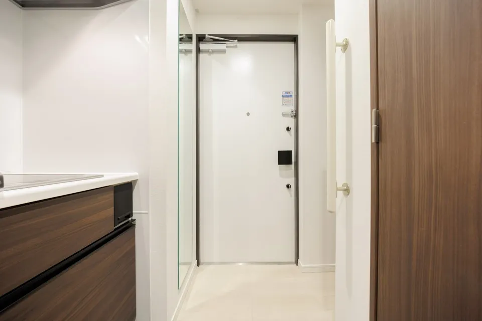 Hmlet Shinjuku Tower - Interior - ["Flooring", "Interior design", "Wall"]
