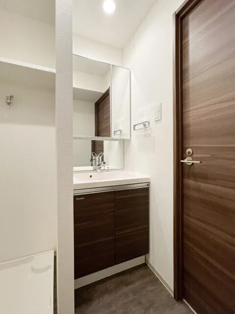BPR Residence Otorii - Interior - ["Bathroom cabinet", "Cabinetry", "Property"]