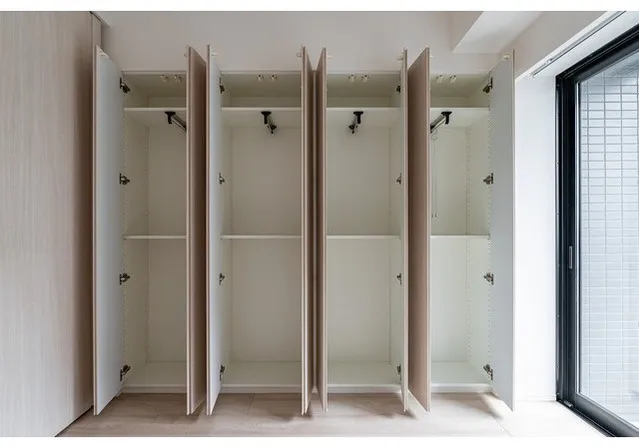Season Flats Omorinishi - Interior - ["Wood", "Flooring", "Wardrobe"]