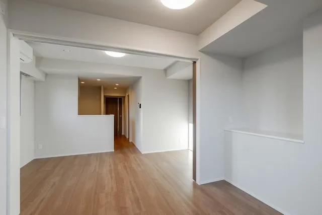 Court Residence Minami Otsuka - Interior - ["Flooring", "Floor", "Wood"]