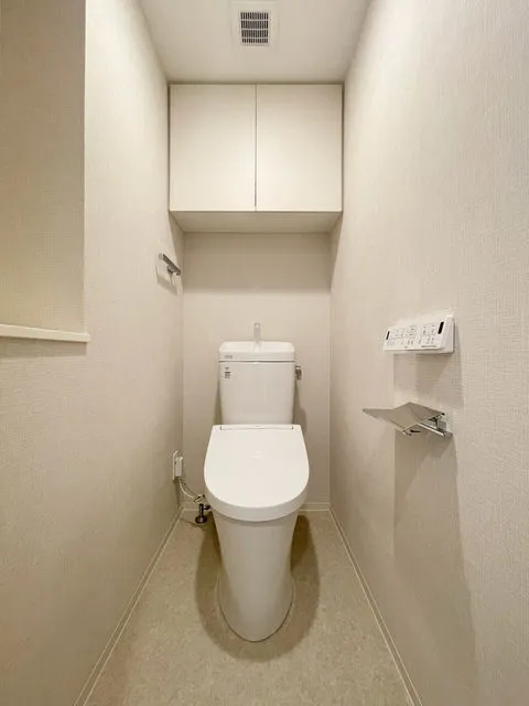 HF Kitasenju Residence - Interior - ["Toilet seat", "Toilet", "Plumbing fixture"]