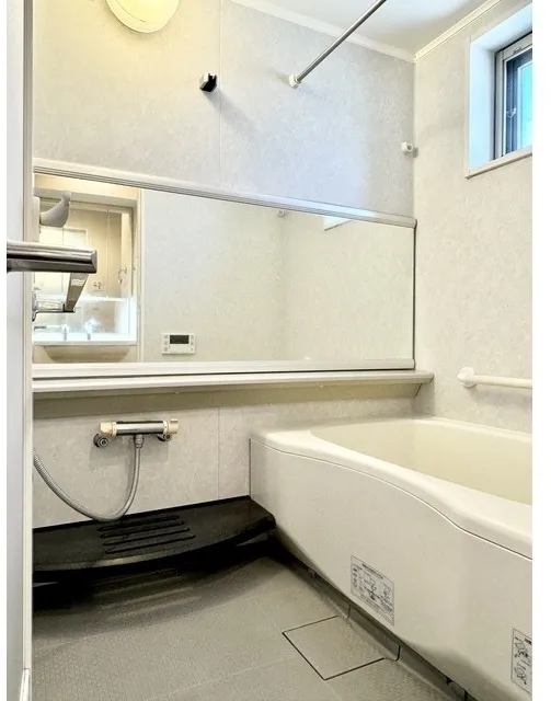 Rivere Ikebukuro - Interior - ["Plumbing fixture", "Flooring", "Bathroom"]
