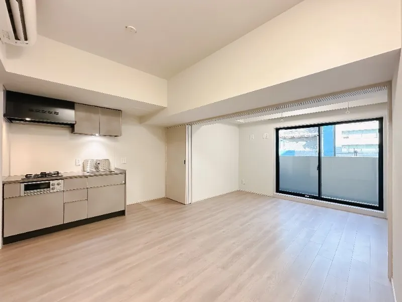 Cross Residence Nihonbashi Honcho - Interior - ["Apartment", "Ceiling", "Flooring"]