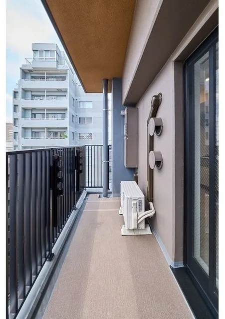 Comforia Liv Monzen-Nakacho East - Interior - ["Floor", "Balcony", "Apartment"]