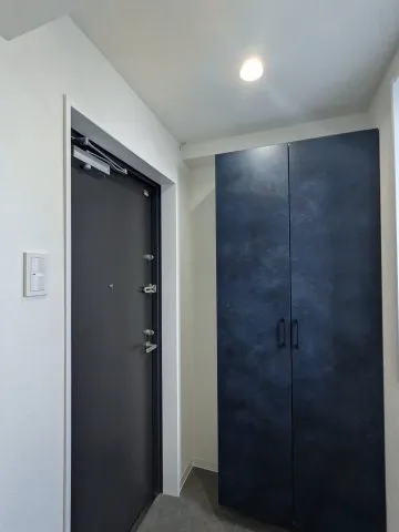 Arika Omori 1 - Interior - ["Wood", "Flooring", "Floor"]