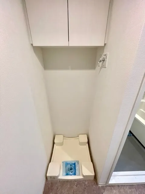 Residia Nishikoyama - Interior - ["Floor", "Flooring", "Design"]