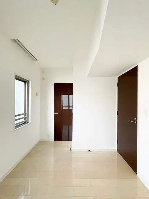 Ginza East City Tower - Interior - ["Flooring", "Floor", "Wall"]
