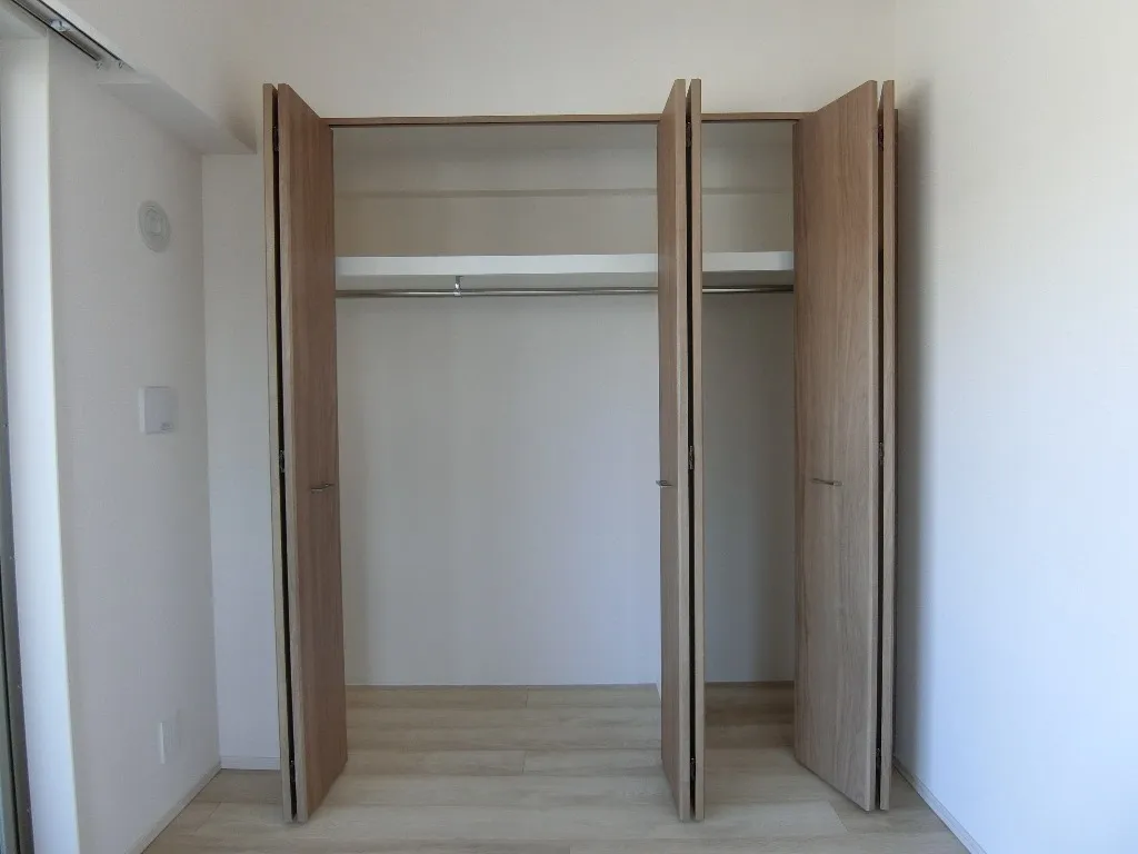 Orchid Residence Morishita - Interior - ["Flooring", "Wood", "Floor"]