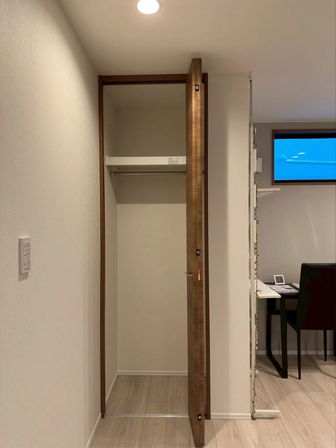 Casa Momo Shirokane - Interior - ["Wall", "Wood", "Flooring"]