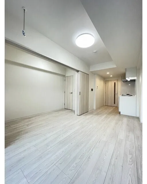 Comforia Liv Minamisunamachi East - Interior - ["Flooring", "Floor", "Ceiling"]