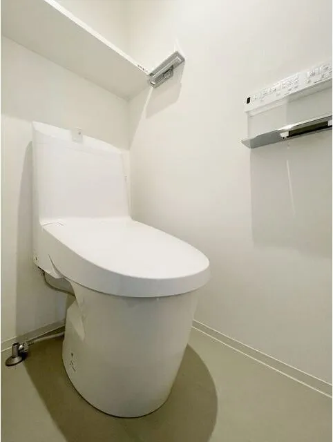 Grand Paseo Yoyogi Uehara - Interior - ["Toilet seat", "Toilet", "Plumbing fixture"]