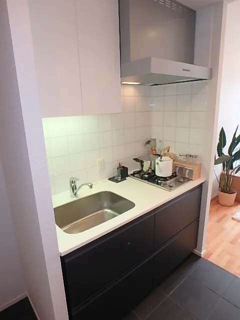 Residence Shirokane Park Front - Interior - ["Kitchen", "Kitchen Appliance", "Countertop"]