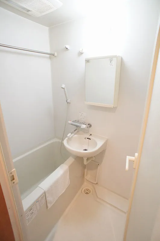 JAPT Komazawa - Interior - ["Bathroom", "Room", "Property"]