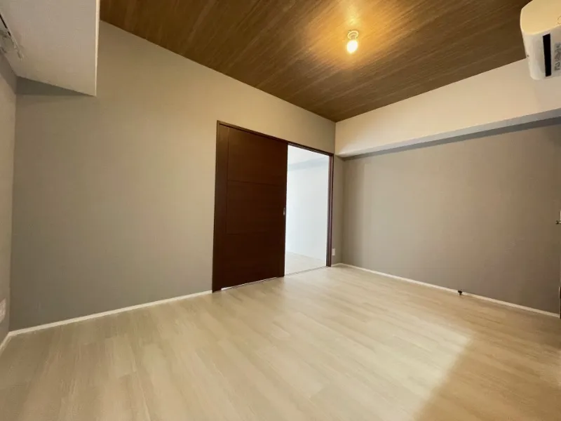 Residia Iriya - Interior - ["Flooring", "Floor", "Wood"]