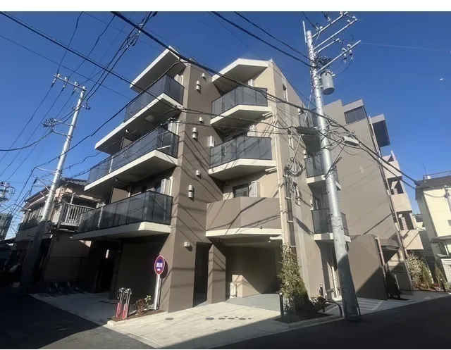 Due Hikifune II - Exterior - ["Urban design", "Apartment", "Overhead power line"]