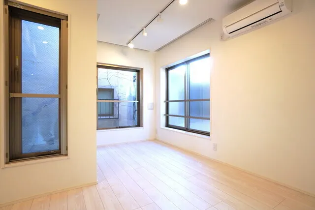 AGRATIO TERRACE Ebisu - Interior - ["Wood", "Flooring", "Ceiling"]