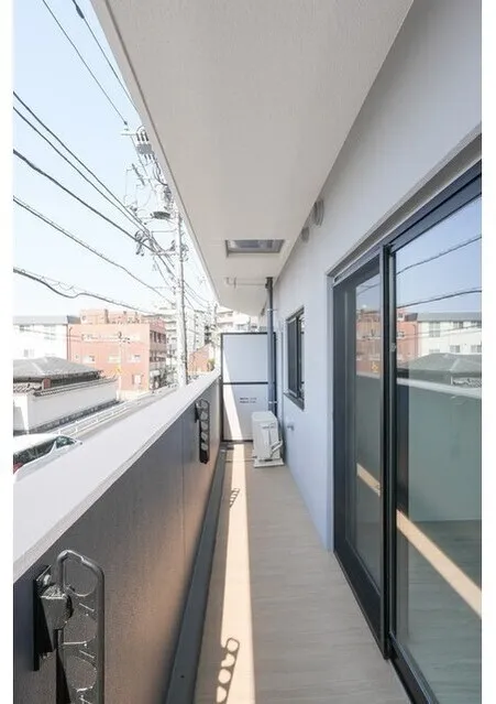 HF Oshiage Residence - Interior - ["Apartment", "Daylighting", "Aluminium"]
