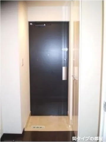 Comforia Nibancho - Interior - ["Floor", "Flooring", "Household hardware"]