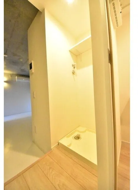 Tiger Ebara Nakanobu - Interior - ["Flooring", "Floor", "Ceiling"]