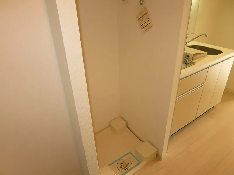 Arden Monzen Nakacho - Interior - ["Flooring", "Floor", "Tile Flooring"]