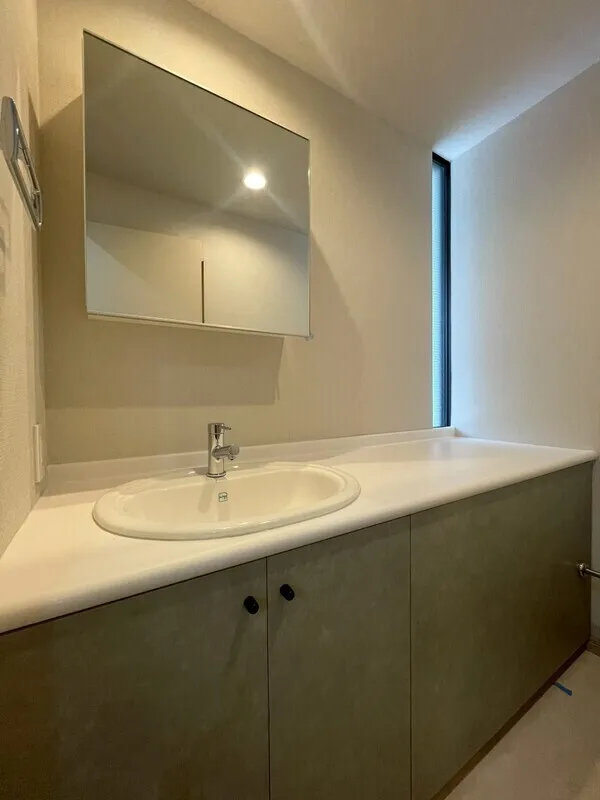 Milia Residence Sakurashinmachi Garden - Interior - ["Wall", "Bathroom Sink", "Flooring"]
