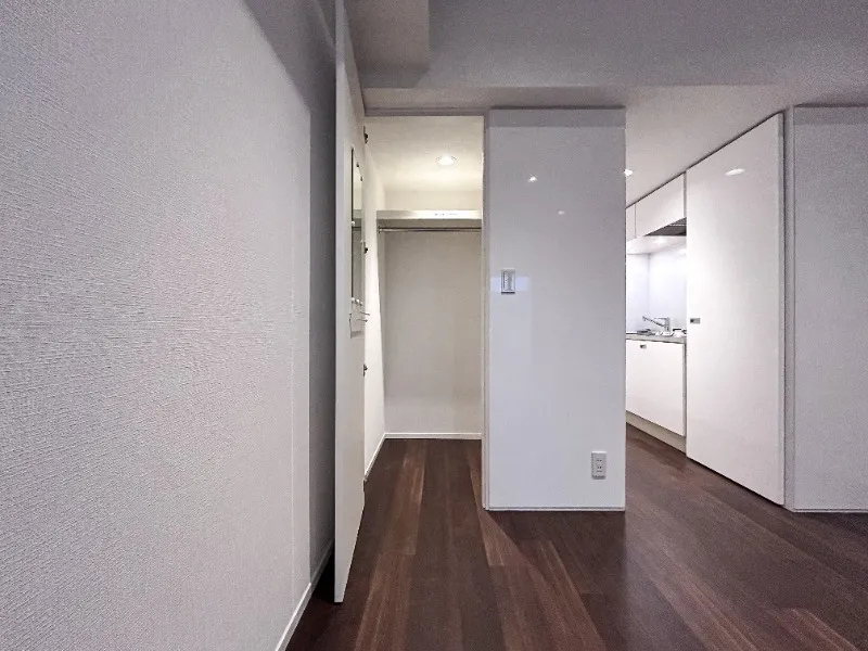 Castalia Otsuka - Interior - ["Flooring", "Floor", "Ceiling"]