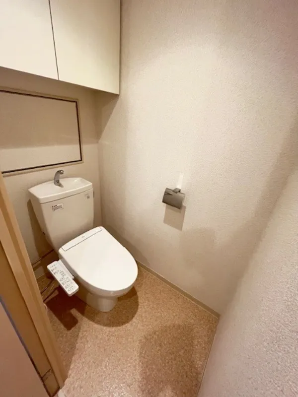 West Park Tower Ikebukuro - Interior - ["Toilet seat", "Flooring", "Floor"]