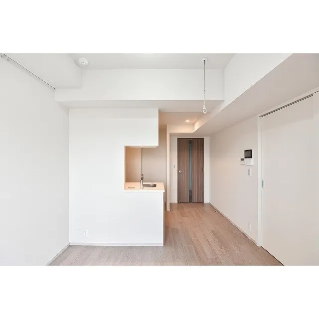 Comforia Morishita Riverside - Interior - ["Building", "Rectangle", "Hall"]
