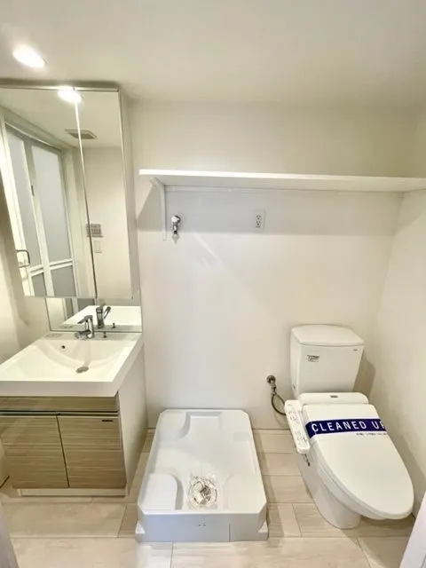 Lacras Yotsuya Sanchome - Interior - ["Plumbing fixture", "Sink", "Bathroom Sink"]
