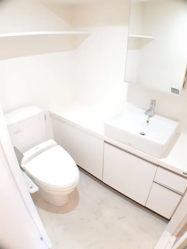 Residia Bunkyo Honkomagome - Interior - ["Flooring", "Floor", "Plumbing fixture"]