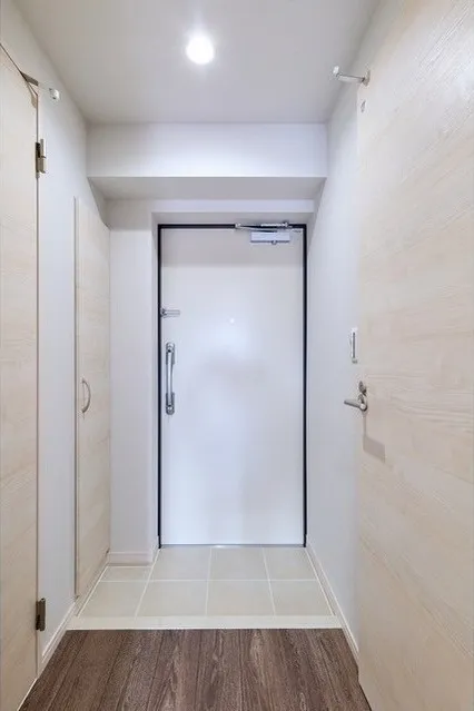 Gran Casa Hikifune II - Interior - ["Flooring", "Wood", "Floor"]