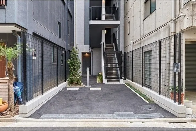 Lefon Progres Akabane Marks - Exterior - ["Apartment", "Composite material", "Metal"]