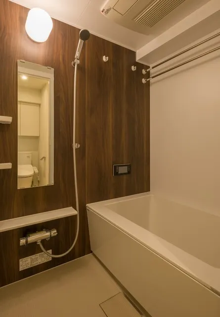 Urbanex Nishi Shinjuku II - Interior - ["Mirror", "Building", "Plumbing fixture"]