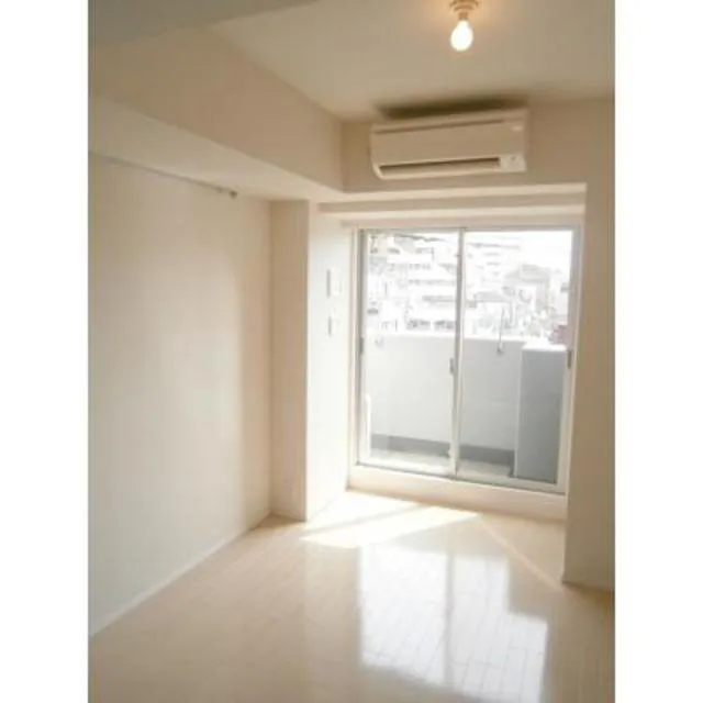 Park Axis Taito Negishi - Interior - ["Building", "Window", "Fixture"]