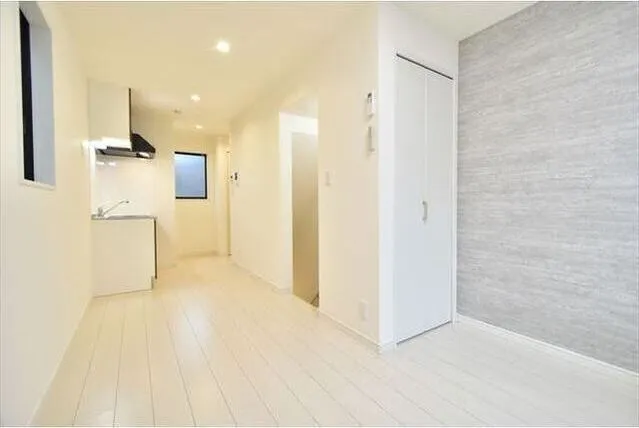 Brilliant Kanamecho - Interior - ["Rectangle", "Fixture", "Wood"]