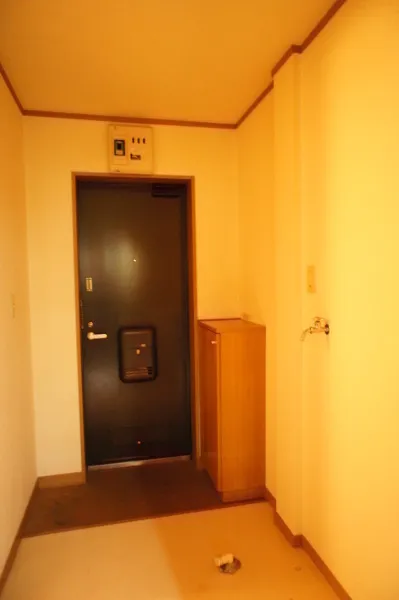 Maison Trantan - Interior - ["Room", "Floor", "Ceiling"]