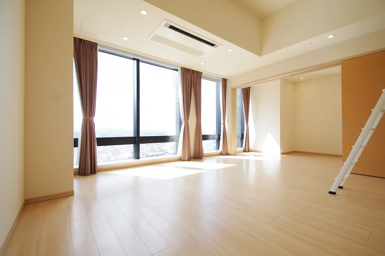 La Tour Shinjuku Grand - Interior - ["Flooring", "Floor", "Interior design"]