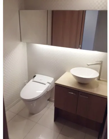 Fees Suitengumae - Interior - ["Plumbing fixture", "Flooring", "Interior design"]