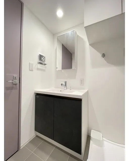 Belle Face Sangenjaya - Interior - ["Plumbing fixture", "Building", "Cabinetry"]