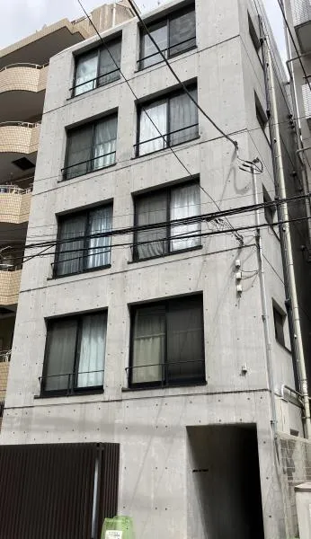 Green Leaf Sugamo - Exterior - ["Concrete", "Brutalist architecture"]